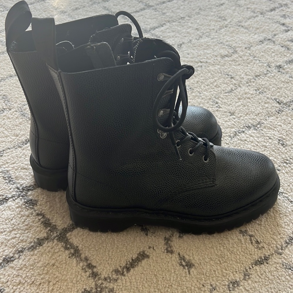 Dr Martin, Doc Martin textured, leather zip “Para” boot